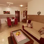 Проживание в семье Berber